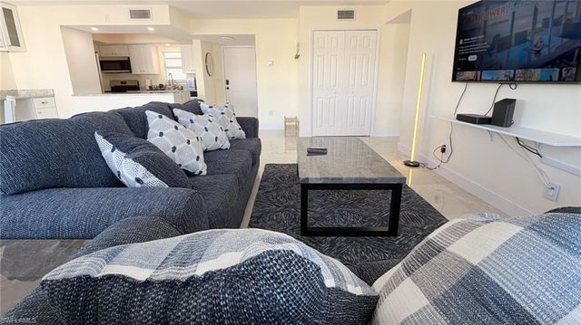 2560 Estero BLVD 4A, Fort Myers Beach, FL 33931