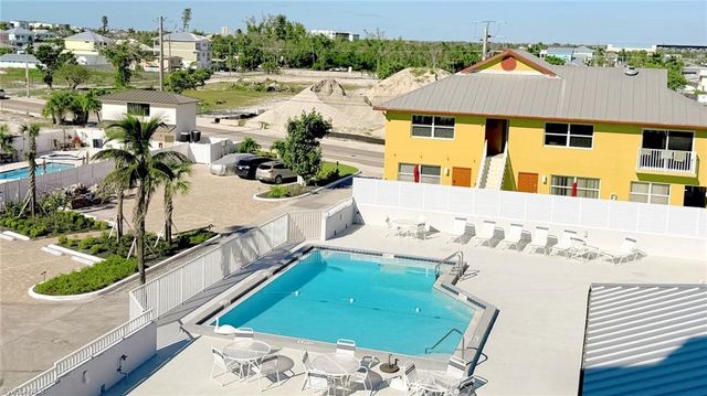 2560 Estero BLVD 4A, Fort Myers Beach, FL 33931