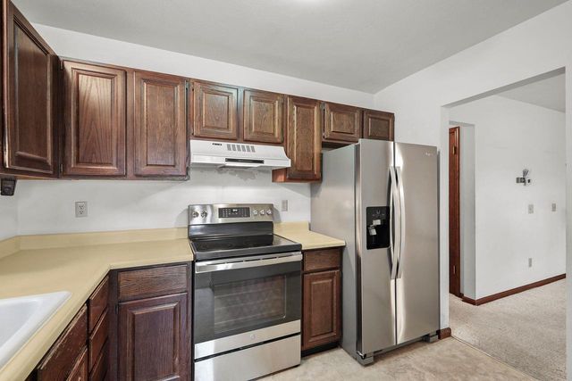3906 Rolling Hill Drive, Middleton, WI 53562