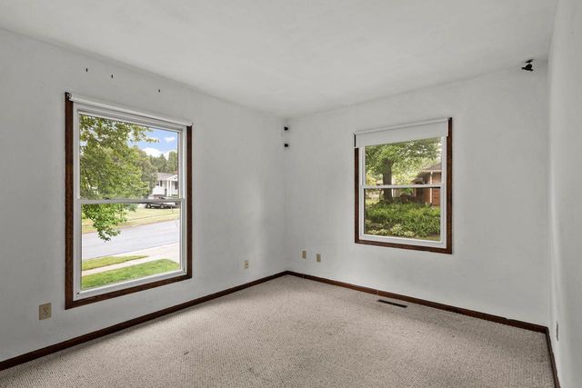3906 Rolling Hill Drive, Middleton, WI 53562