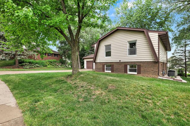 3906 Rolling Hill Drive, Middleton, WI 53562