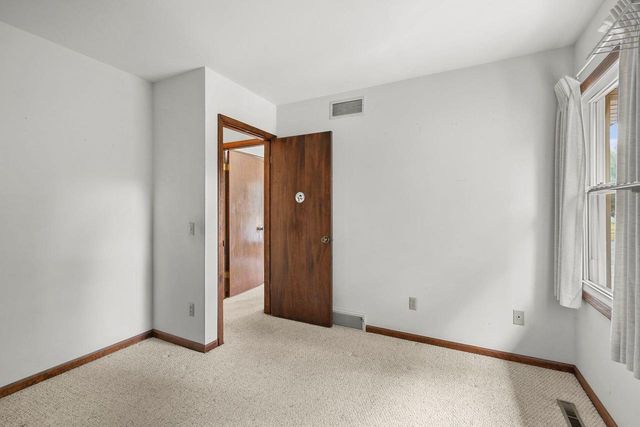 3906 Rolling Hill Drive, Middleton, WI 53562