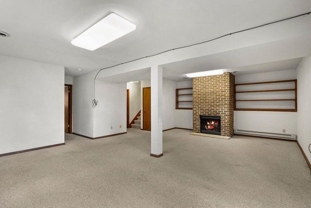3906 Rolling Hill Drive, Middleton, WI 53562