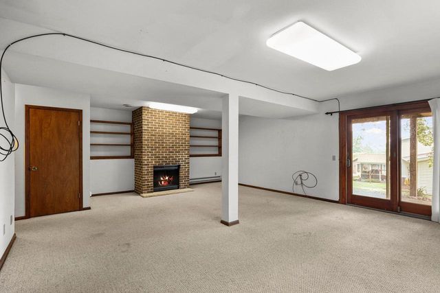 3906 Rolling Hill Drive, Middleton, WI 53562