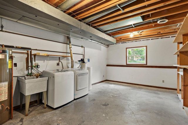 3906 Rolling Hill Drive, Middleton, WI 53562