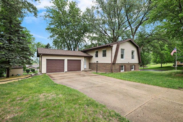 3906 Rolling Hill Drive, Middleton, WI 53562