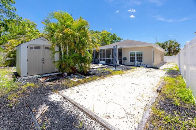 902 8TH AVENUE NW, Largo, FL 33770