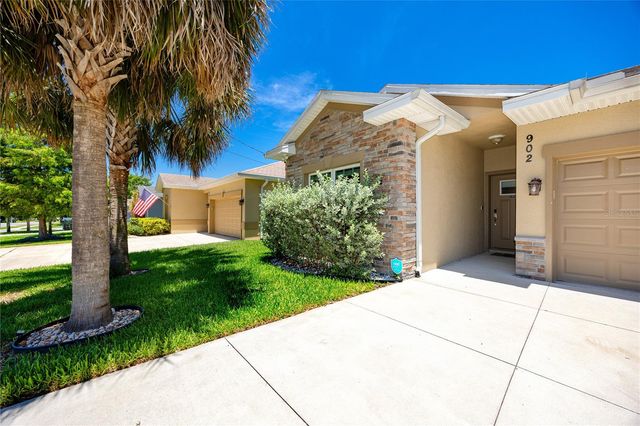 902 8TH AVENUE NW, Largo, FL 33770