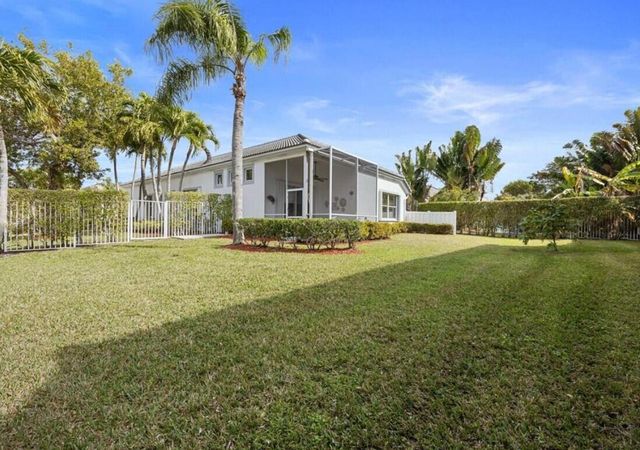8534 Vía D Oro, Boca Raton, FL 33433