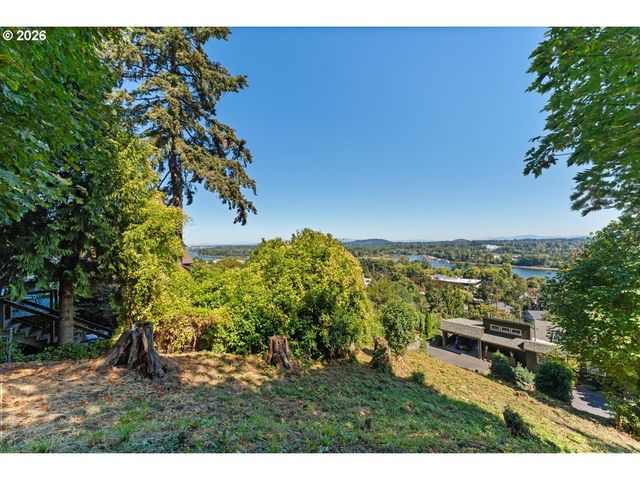 S FULTON PARK Blvd 5,6,7, Portland, OR 97219