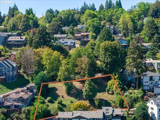 S FULTON PARK Blvd 5,6,7, Portland, OR 97219
