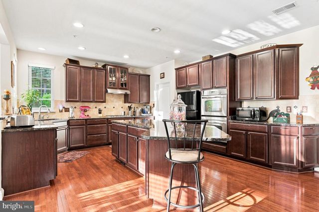 11561 HIGHLAND FARM CT, La Plata, MD 20646