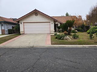 2645 Fowler Avenue, Clovis, CA 93611