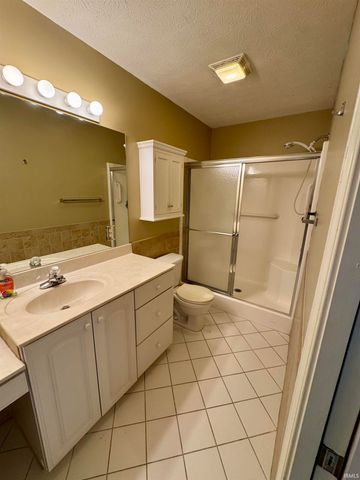 5139 W Preakness Ct, Muncie, IN 47304