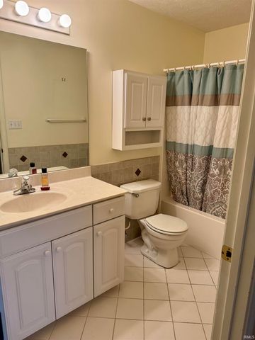 5139 W Preakness Ct, Muncie, IN 47304