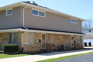 724 Barnsdale Road 2, La Grange Park, IL 60526