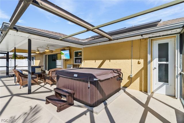 2114 Bolado PKWY, Cape Coral, FL 33990