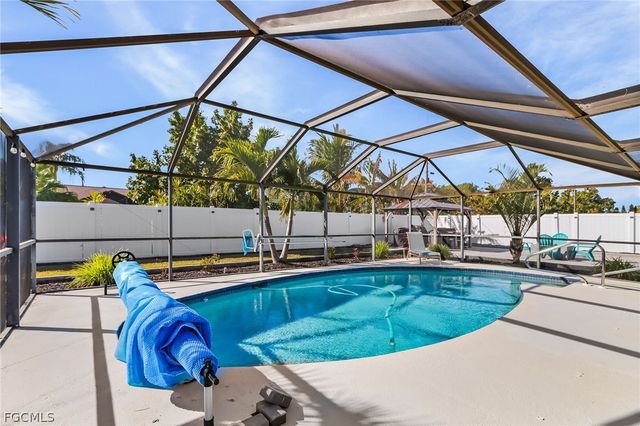 2114 Bolado PKWY, Cape Coral, FL 33990