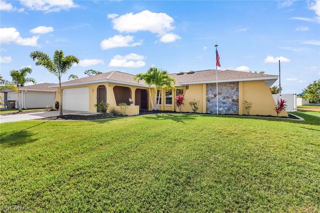 2114 Bolado PKWY, Cape Coral, FL 33990