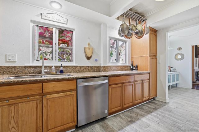 1929 N Rose st, Burbank, CA 91505