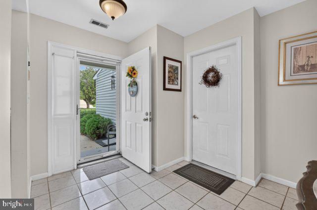 315 WAGON WHEEL CIR, Columbus, NJ 08022