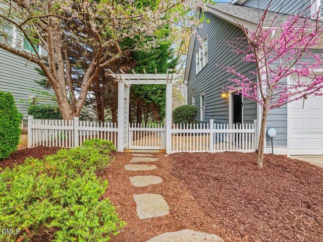 205 N Park Bluff Drive, Chapel Hill, NC 27517