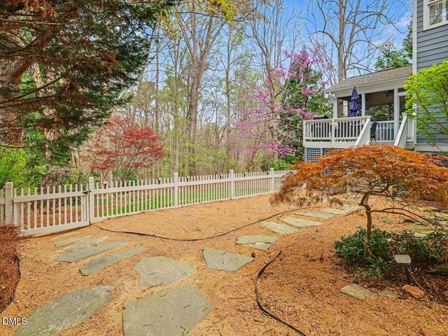 205 N Park Bluff Drive, Chapel Hill, NC 27517