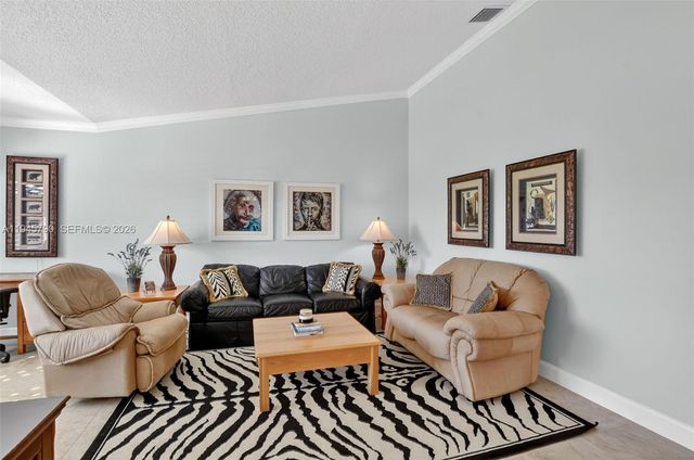 9943 Majorca Pl, Boca Raton, FL 33434