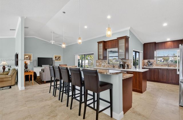 9943 Majorca Pl, Boca Raton, FL 33434