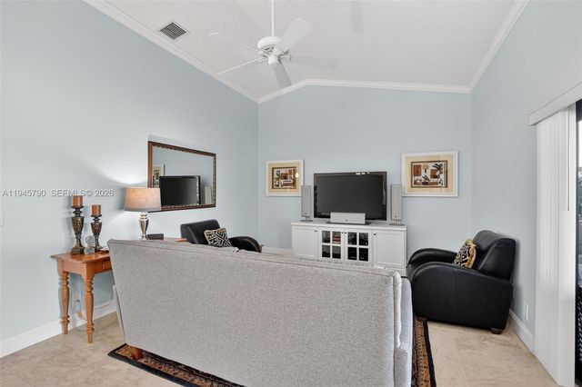 9943 Majorca Pl, Boca Raton, FL 33434