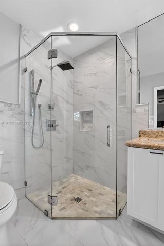 9943 Majorca Pl, Boca Raton, FL 33434