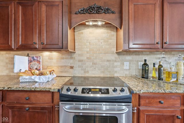 225 N New Jersey Street APT 23, Indianapolis, IN 46204