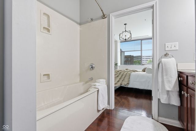 225 N New Jersey Street APT 23, Indianapolis, IN 46204