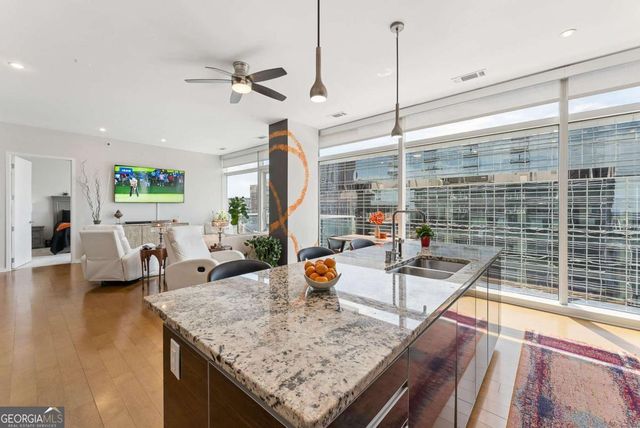 45 Ivan Allen Jr Boulevard NW 1703, Atlanta, GA 30308