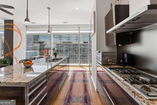 45 Ivan Allen Jr Boulevard NW 1703, Atlanta, GA 30308