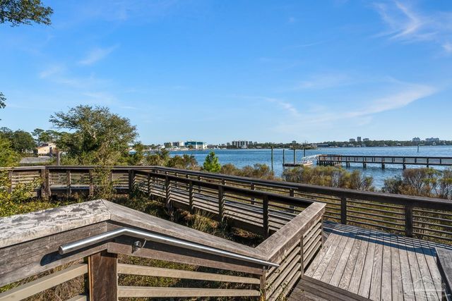 5400 North Shore Rd, Pensacola, FL 32507