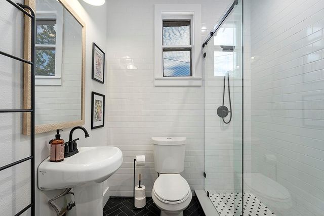 510 N Orange ST, Fredericksburg, TX 78624