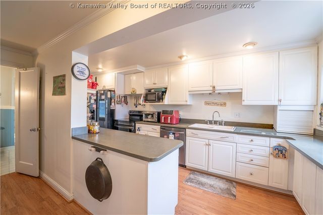 1324 Kanawha Avenue, Dunbar, WV 25064
