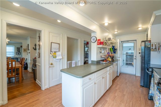 1324 Kanawha Avenue, Dunbar, WV 25064