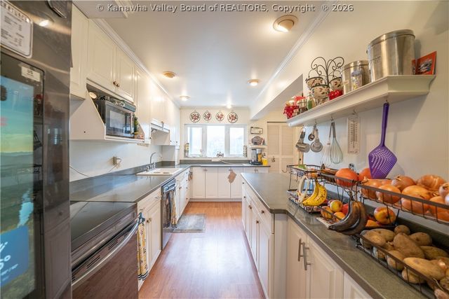 1324 Kanawha Avenue, Dunbar, WV 25064
