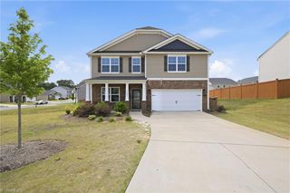 1020 Broadlands Way, Graham, NC 27253
