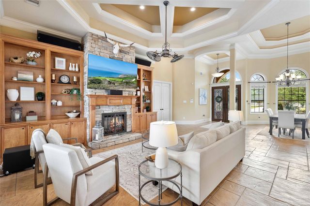 706 Saddle Creek Farms Drive, Crosby, TX 77532