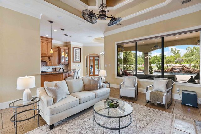 706 Saddle Creek Farms Drive, Crosby, TX 77532