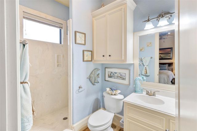 706 Saddle Creek Farms Drive, Crosby, TX 77532