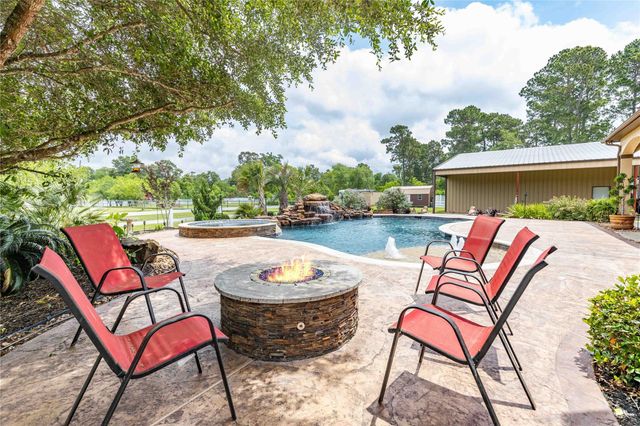 706 Saddle Creek Farms Drive, Crosby, TX 77532