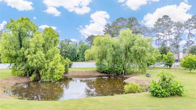 706 Saddle Creek Farms Drive, Crosby, TX 77532