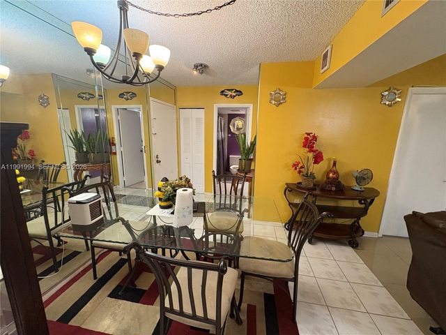 4152 Inverrary Drive 303, Lauderhill, FL 33319