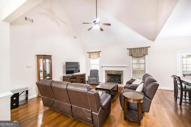 132 Oak Drive, Gray, GA 31032