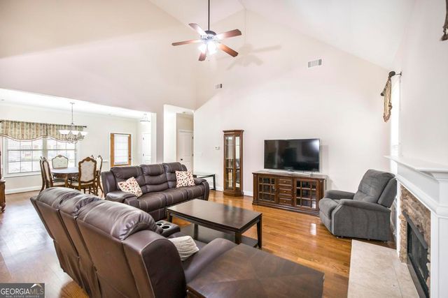 132 Oak Drive, Gray, GA 31032