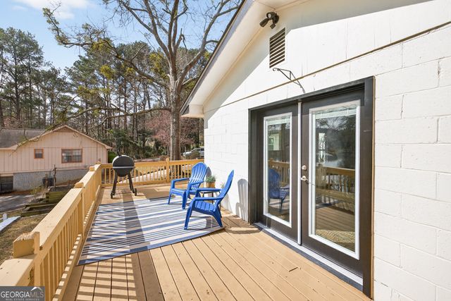 2439 Lakeshore Drive NE, Conyers, GA 30012